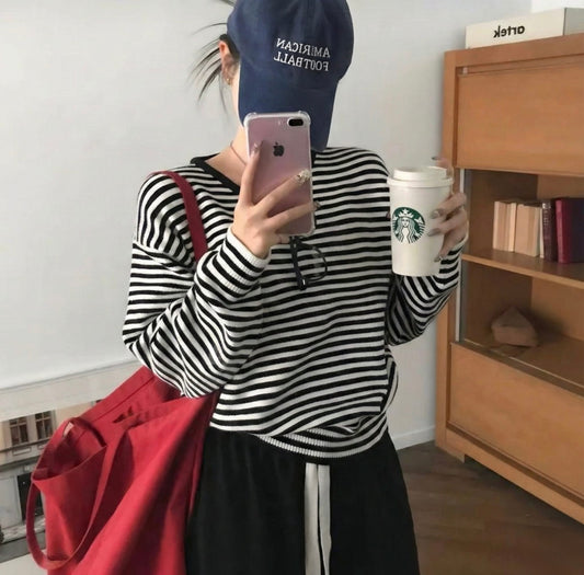 V-neck Striped Sweatshirt